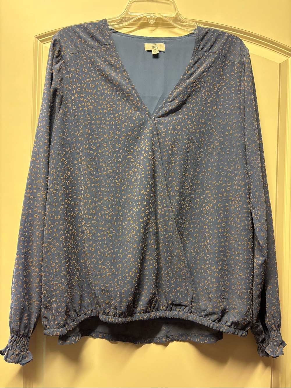 entro Blue Printed V-Neck Long Sleeve Blouse L